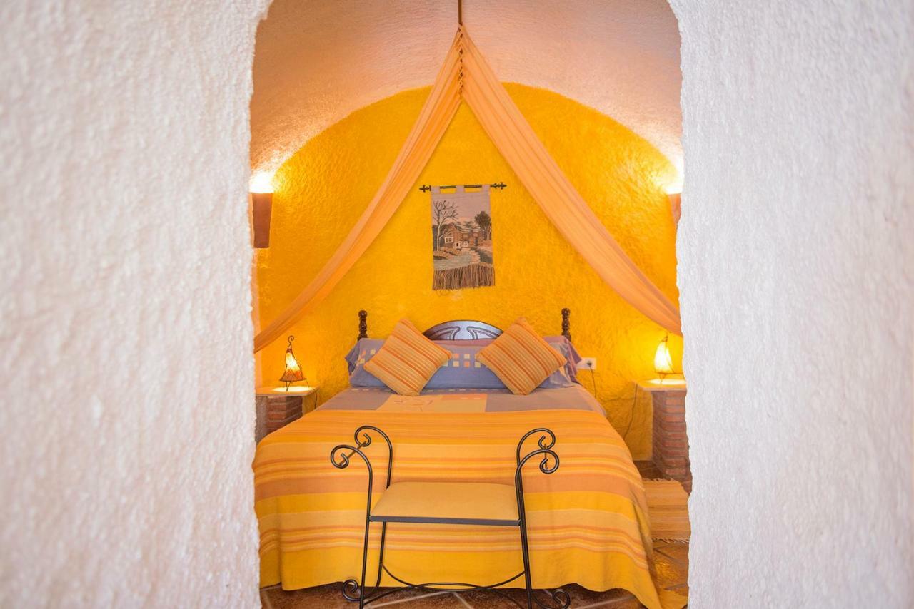Cuevas De Rolando Pension Guadix Buitenkant foto
